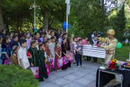 Фотоерепортаж: В Туркменистане отметили Международный день защиты детей