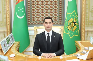 Serdar Berdimuhamedov, Türkmenistan Hükümeti'nin 2024'teki ilk toplantısı gerçekleştirdi
