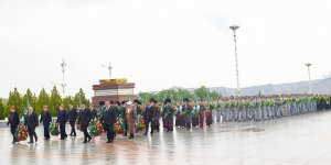 Türkmenistan, Büyük Vatanseverlik Savaşı'nda hayatını kaybedenlerini andı