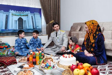 На западе Туркменистана введены в строй новые жилые дома для семей сотрудников полиции