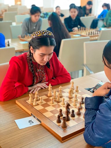 Туркменские шахматистки поднялись в мировом рейтинге ФИДЕ