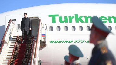 Президент Туркменистана прибыл в Москву на празднование 80-летия Победы