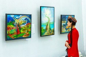 В Ашхабаде открылась тематическая выставка работ художника Ходжамухаммета Чуриева