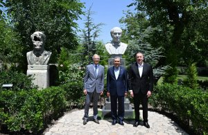 Türkmenistanyň Halk Maslahatynyň Başlygy Şuşada Bülbüliň öý muzeýi bilen tanyşdy