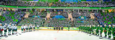 Капитаны хоккейных команд поздравили Президента Туркменистана
