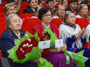 Aşkabat'ta Büyük Vatanseverlik Savaşı’nın gazileri anısına bir tören düzenlendi
