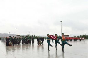 В Туркменистане широко отметили День Победы: память о подвиге, воспитание патриотизма, мирное будущее