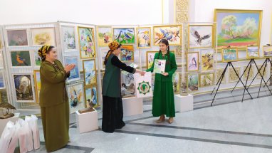 В Лебапе провели конкурс по случаю Международного дня птиц