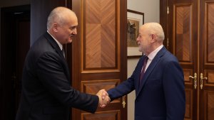 Türkmen diplomaty E.Aýdogdyýew RSBI-niň müdiri M.Fradkow bilen duşuşdy