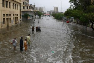 The number of injured people in Pakistan monsoon rised to 45