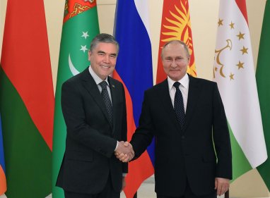 Гурбангулы Бердымухамедов и Владимир Путин отметили развитие отношений Туркменистана и РФ