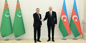 Gurbanguly Berdimuhamedow türkmen-azerbaýjan hyzmatdaşlygyny üç sözde häsiýetlendirdi