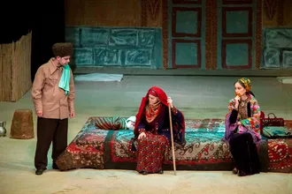 Aşgabatdaky teatrlarda 29 — 30-njy oktýabr aralygynda görkeziljek sahna eserleri