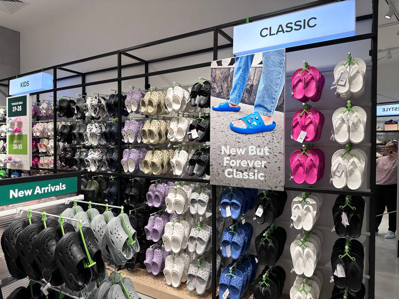 Crocs in forum mall hotsell